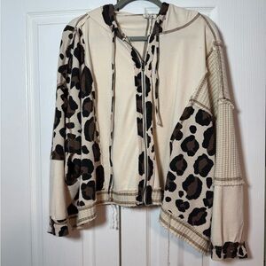 POL zip up cream cheetah slouchy oversized jacket medium brand new